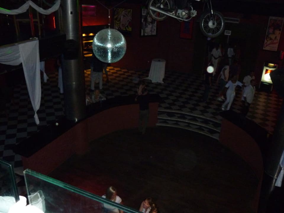 Disco Hotel Grand Palladium Palace Resort, Spa & Casino