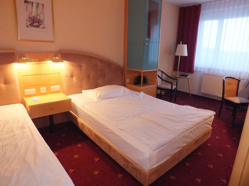 Zwei franz.Betten Ringberg Hotel