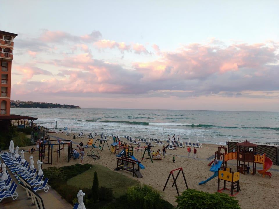 Abendstimmung von der Dachterrasse aus Sol Luna Bay