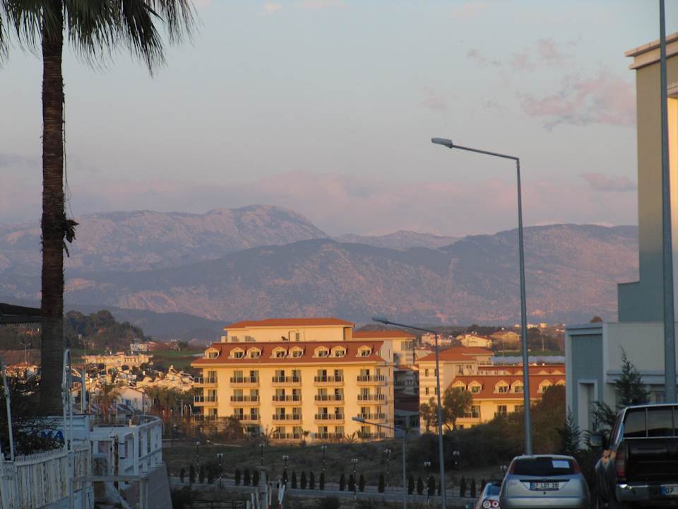 Ausblick vom Hotel zum Nebenhotel Royal Atlantis Spa & Resort