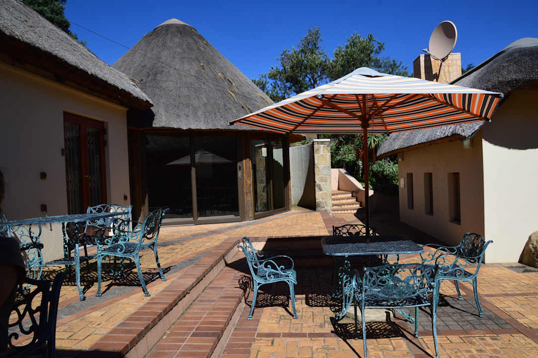 Harter Aufenthaltsraum im Freien Giants Castle Camp