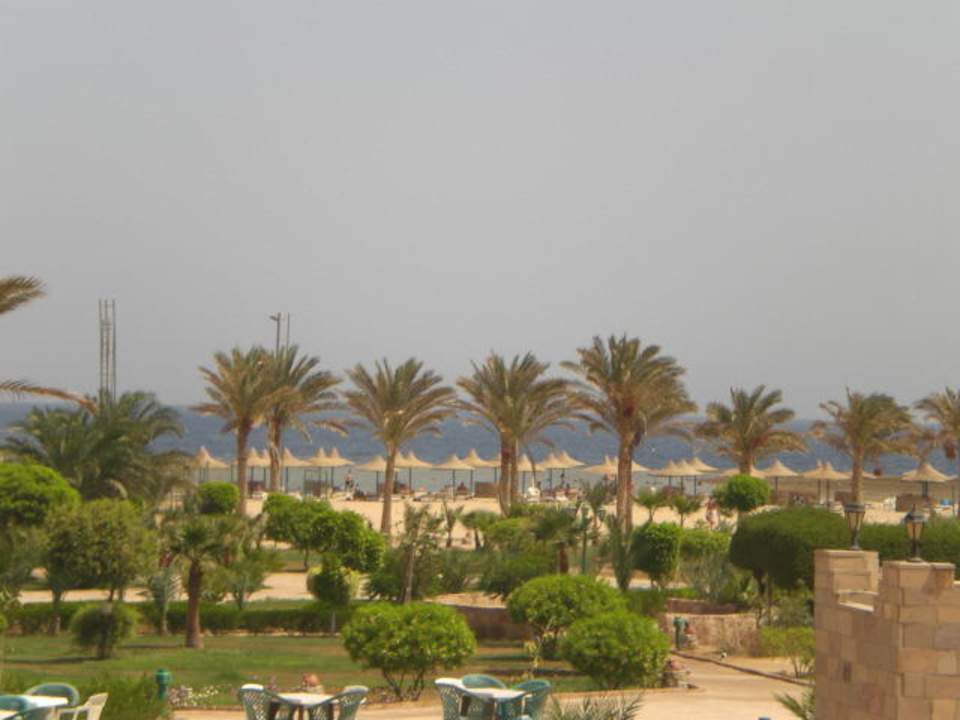 Aussicht von der Empfangshalle Pensée Royal Garden Beach Resort