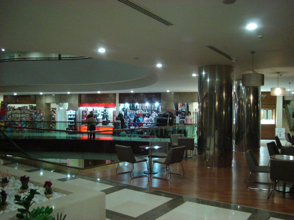 Einkaufsläden im Hotel Sunis Evren Beach Resort Hotel & Spa