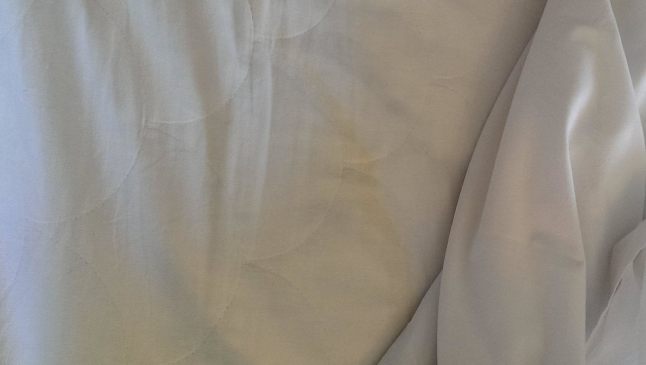 Bett Flecken Petunya Beach Resort