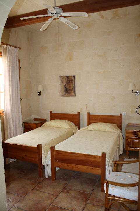 Twin bedroom at ground floor level Ta' Leli Farmhouse