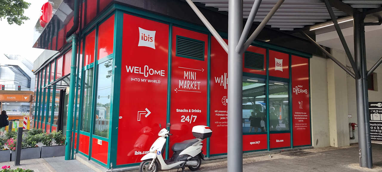 Außenansicht Ibis Berlin Messe