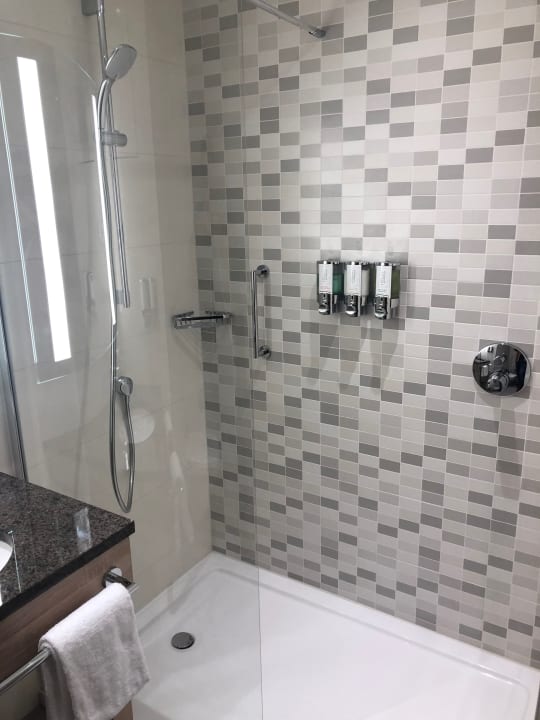 Zimmer Hampton By Hilton Frankfurt Airport