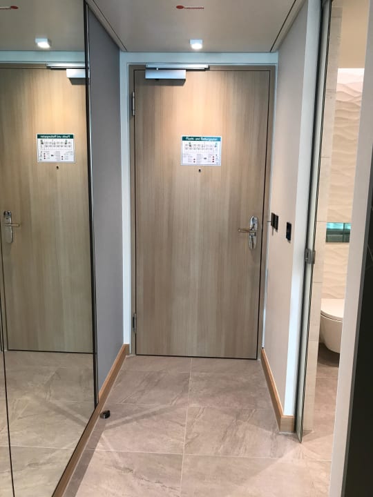 Zimmer Eingang Hilton Munich Airport