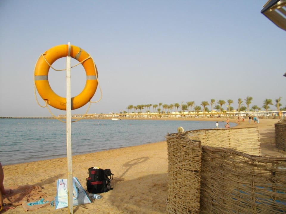 Großer hoteleigener Strand Pickalbatros Dana Beach Resort - Hurghada