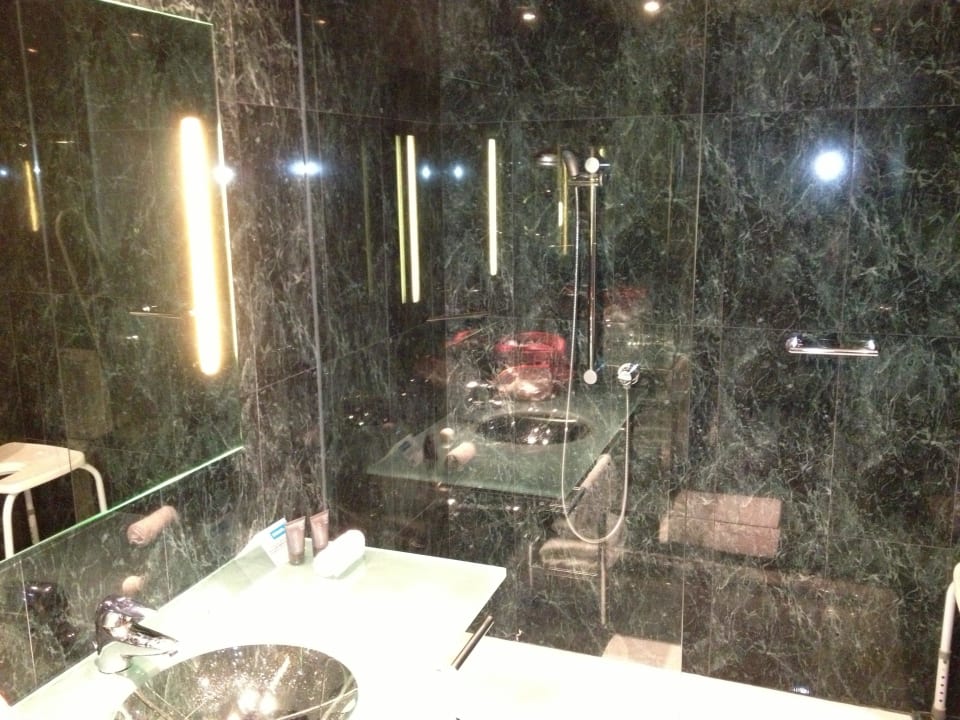 Bad mit offener Dusche Hotel AC Ciutat de Palma