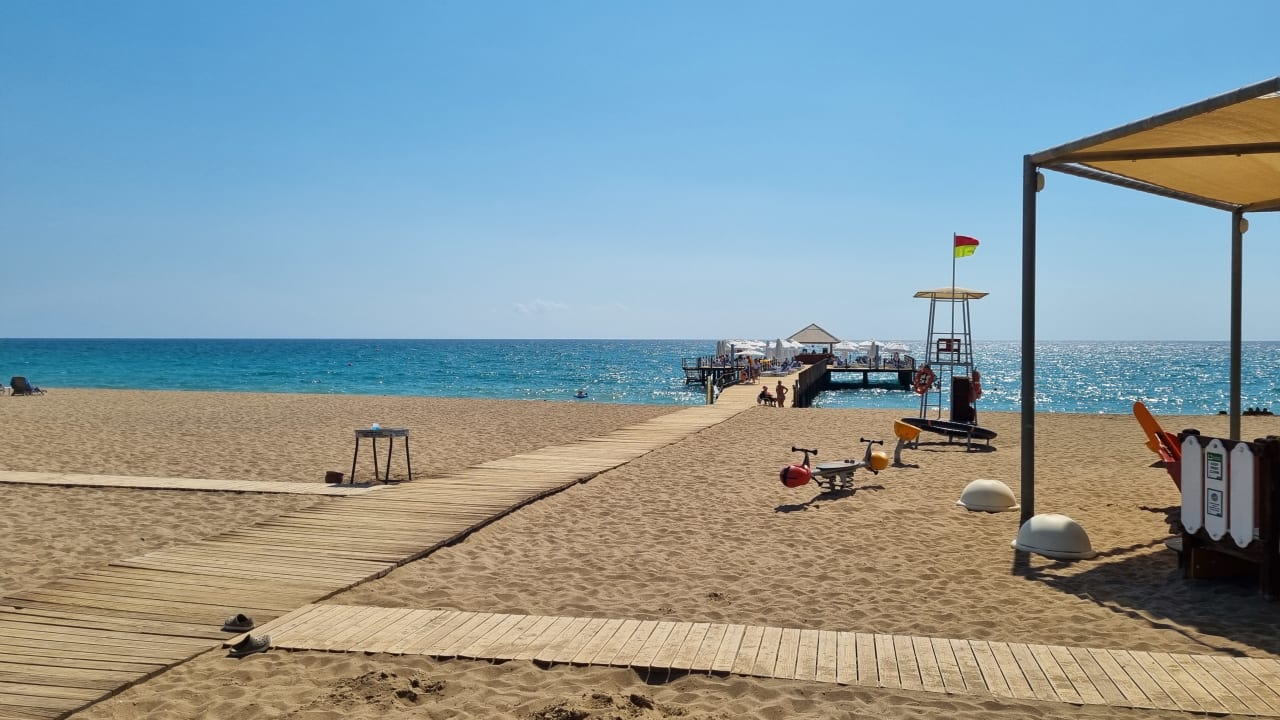Strand Blue Waters Club