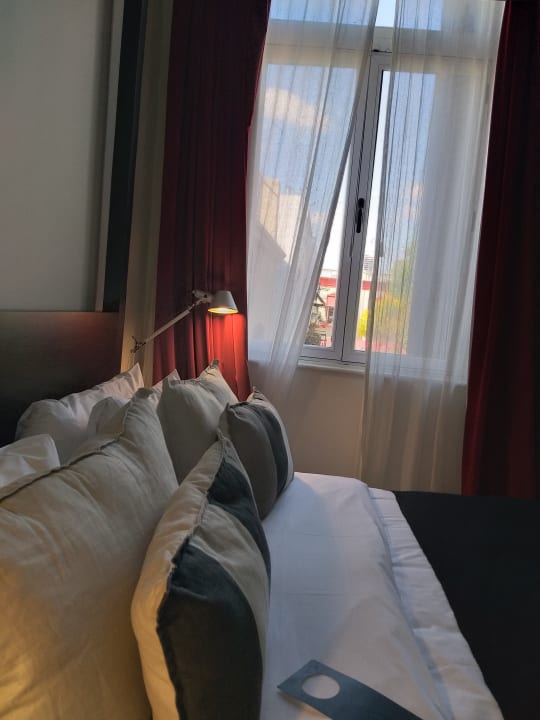 Zimmer Anselmo Buenos Aires, a Curio Collection Hotel by Hilton