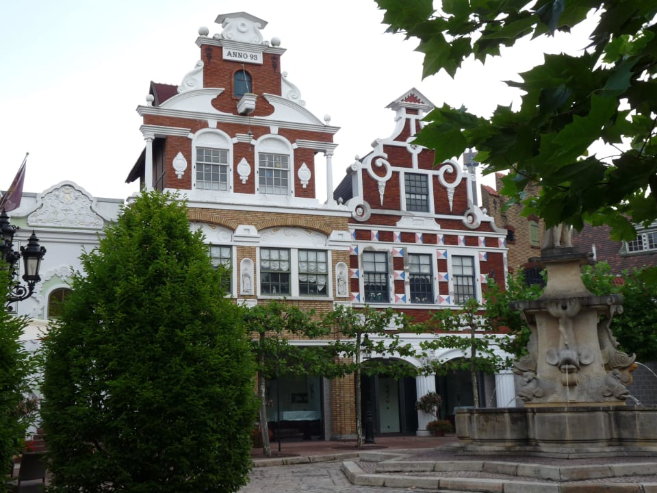 Weg zum Heidepark  Heide Park Abenteuerhotel