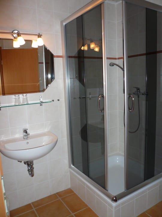 Bad, Duschkabine Landhaus Saggau