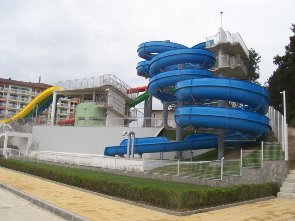 Neuer Rutschenpark wird erst noch eröffnet Sol Luna Bay