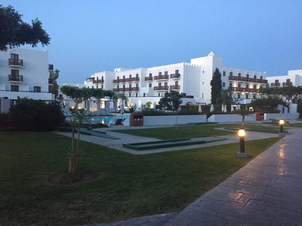 Außenansicht TUI BLUE Oceanis Beach and Spa Resort