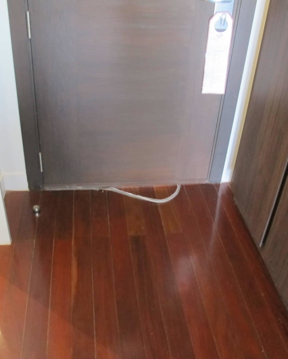 Dichtung wurde die ganzen 3 Wochen nicht Repariert Cape Panwa Hotel