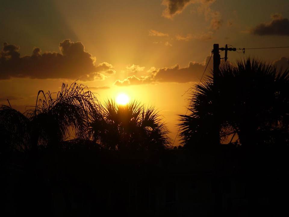 Sonnenuntergang vom Hotelzimmer Hotel Outrigger Beach Resort