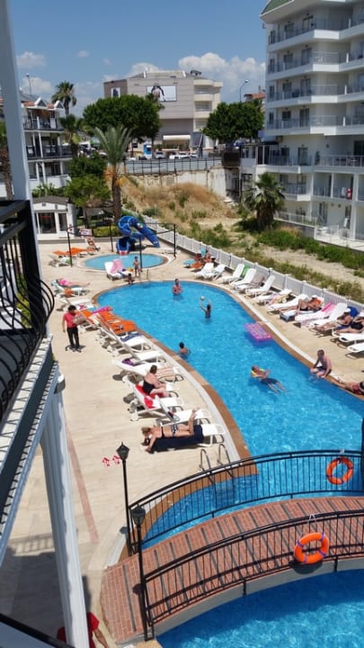 Pool Joker Side Hill