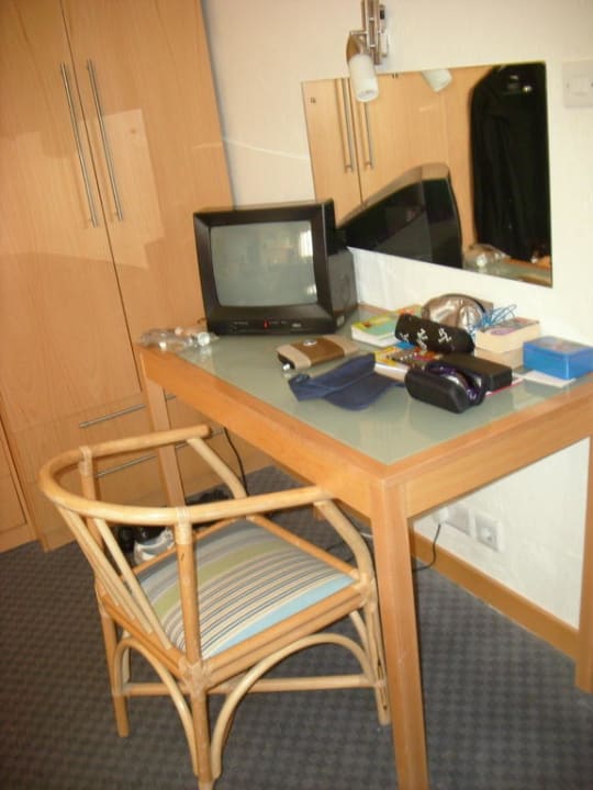 Schreibtisch Days Inn Hotel & Residence