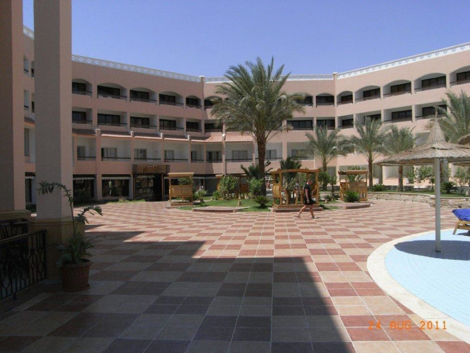 Kinderpool am Haupthaus Beach Albatros Resort