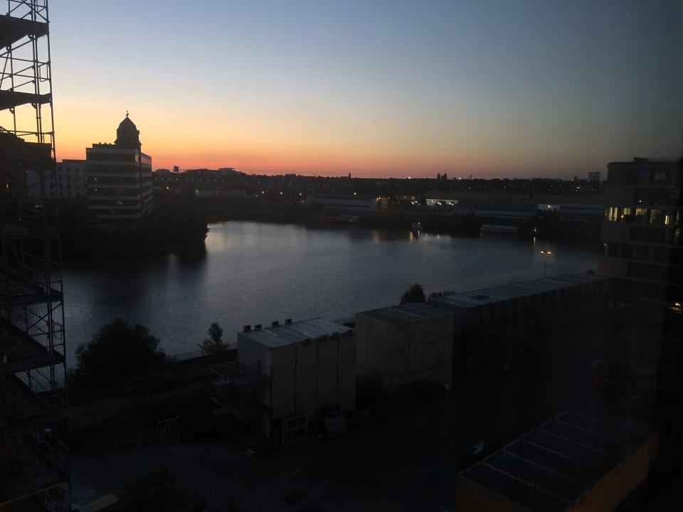 Ausblick Hotel Courtyard by Marriott Düsseldorf Hafen