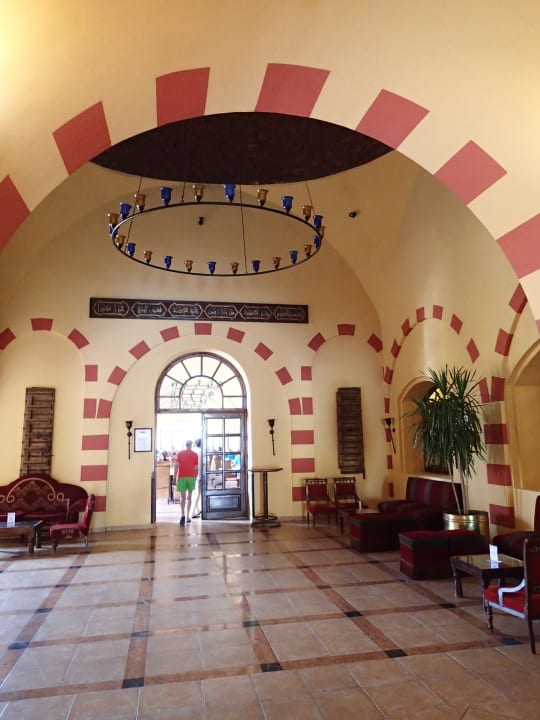 Weg zum Restaurant Jaz Makadi Oasis Resort