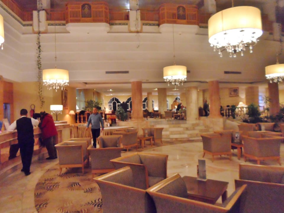 Sitzgelegenheit in der Lobby Marhaba Royal Salem