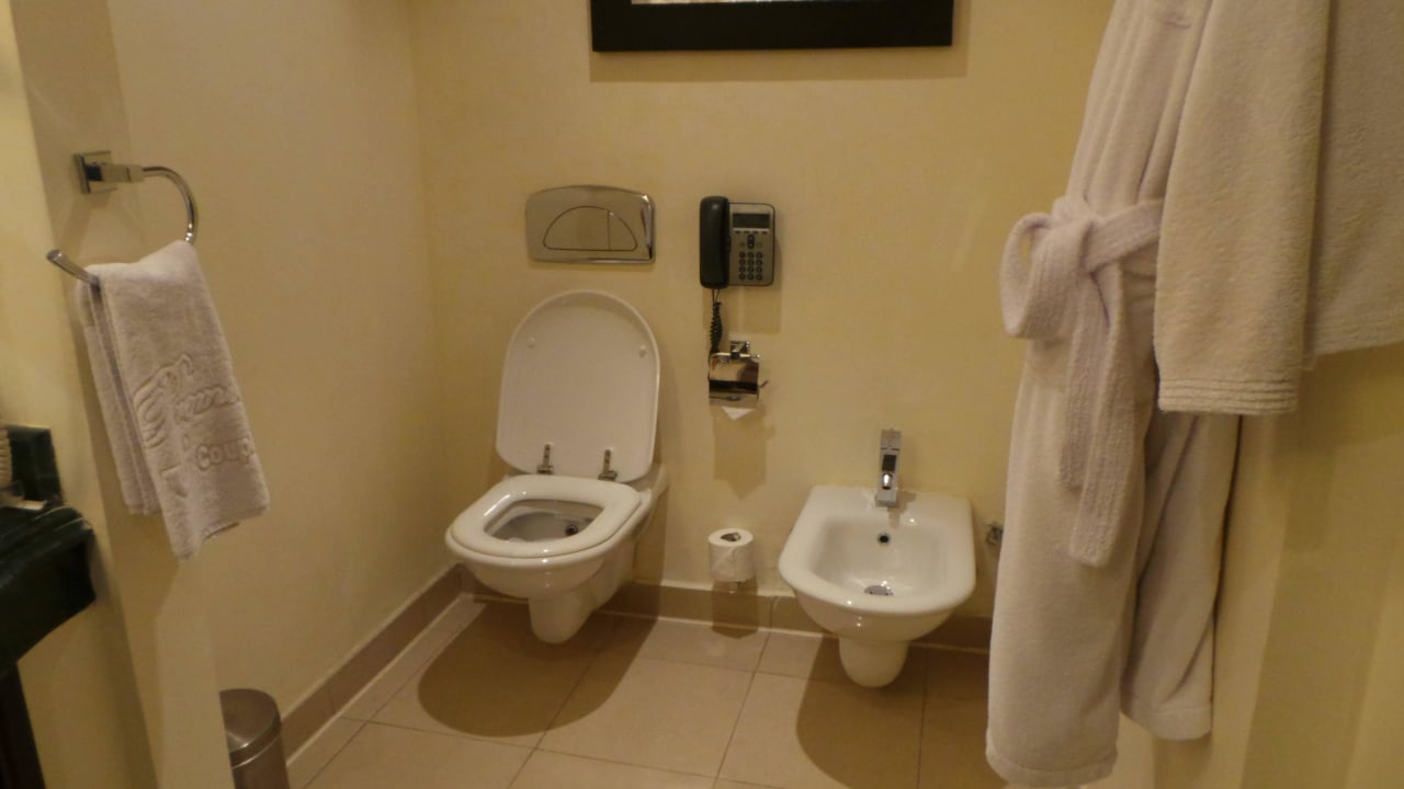 Toilette und Bidet Premier Le Reve Hotel & Spa
