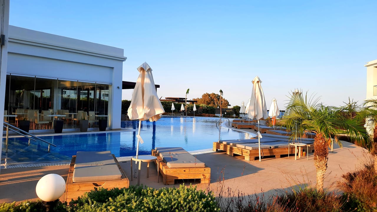 Pool Asterias Beach Resort