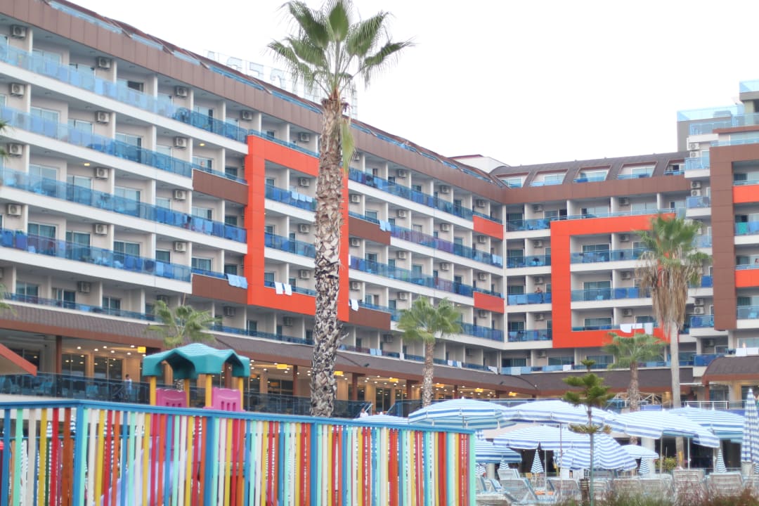 Außenansicht Lonicera Resort & Spa Hotel