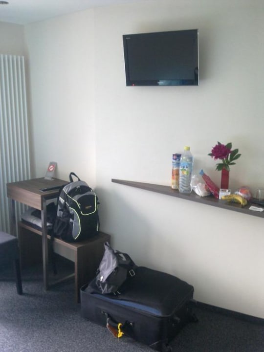 Kleiner Flachbildschirm Hotel Lauberhorn