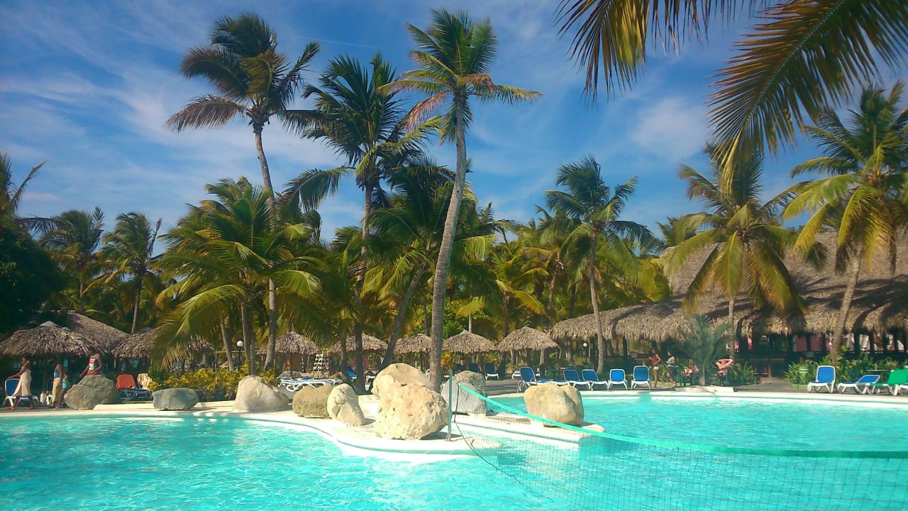 Pool im Vilage Playabachata Hotel