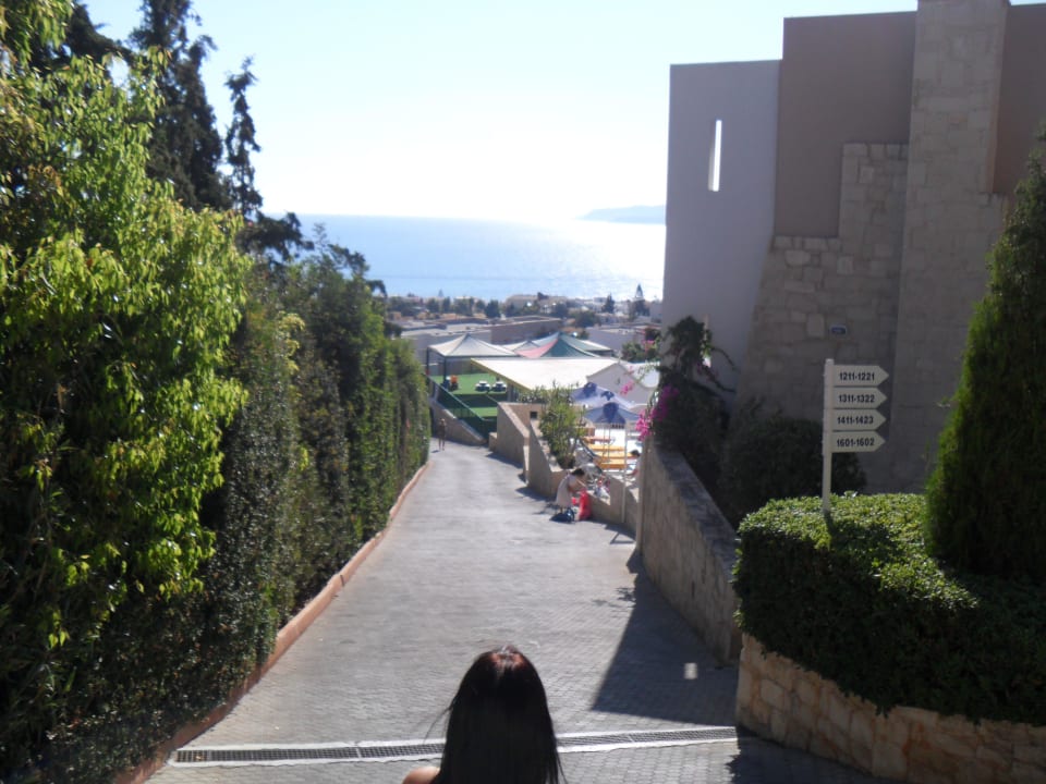 Steiler Abstieg Grand Hotel Holiday Resort