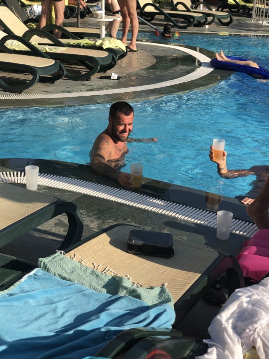 Pool Can Garden Resort