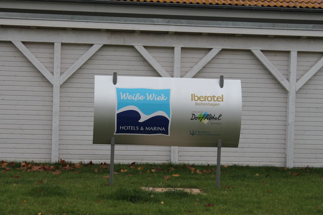 Dorfhotel und Iberotel gehen nahtlos ineinander üb BEECH Resort Boltenhagen