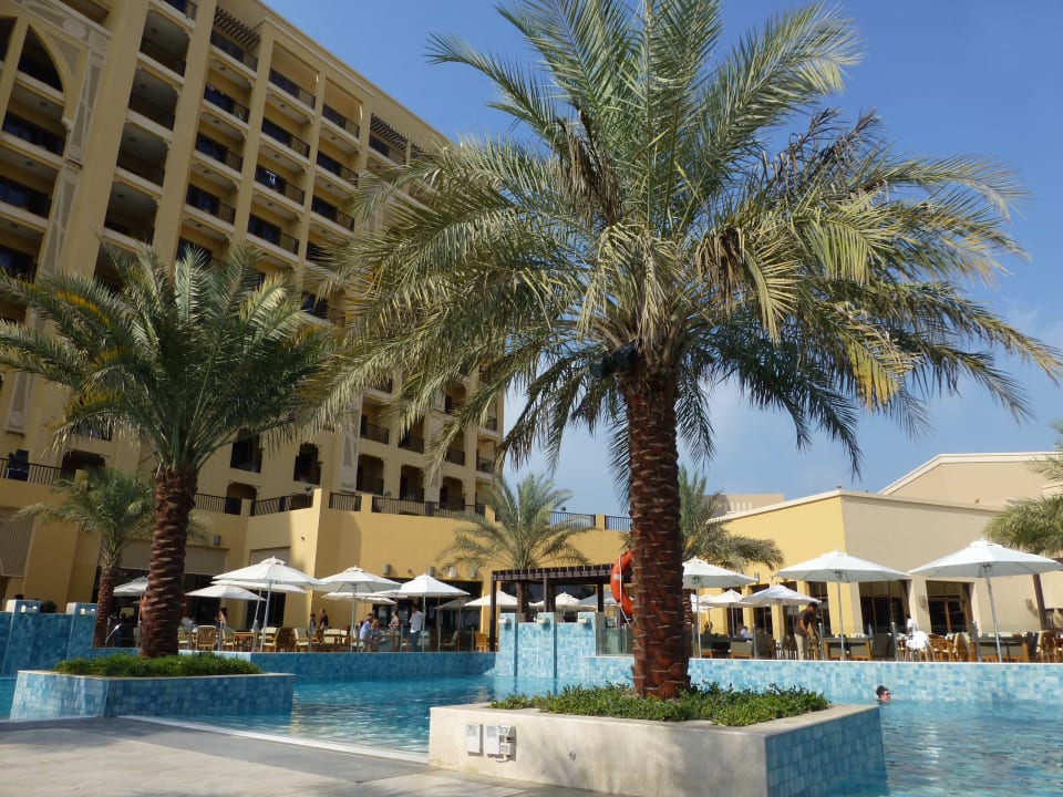 Pool DoubleTree by Hilton Resort & Spa Marjan Island