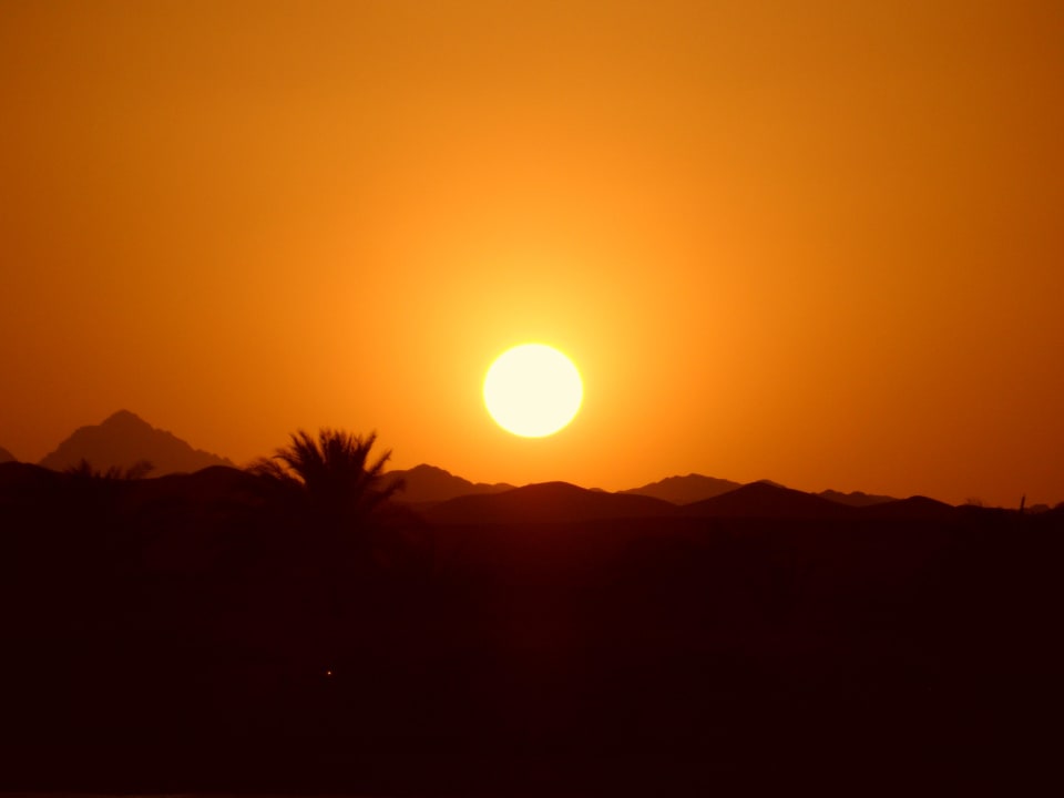 Sonnenuntergag Coral Sun Beach