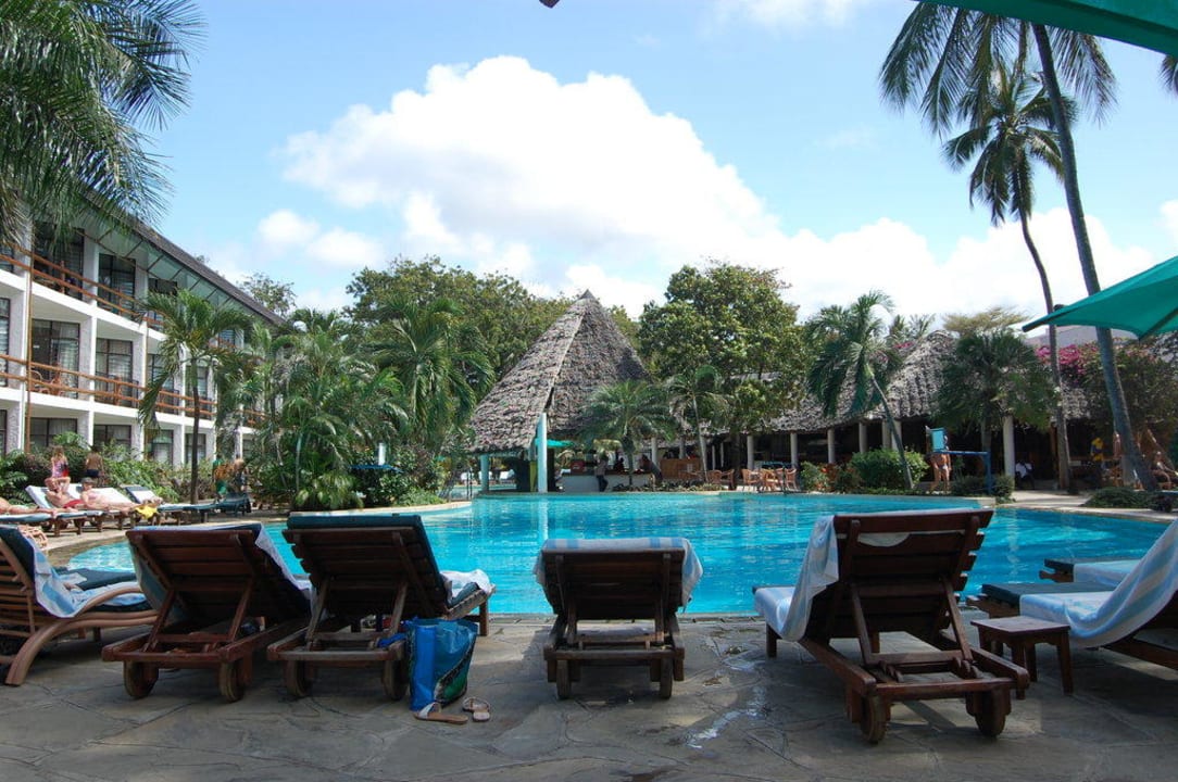 Poolbereich Hotel Traveller's Club