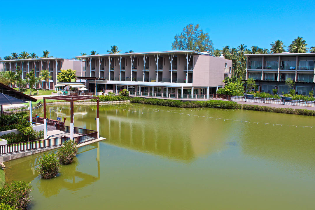 BLick auf den Gym und Zimmer The Sands Khao Lak by Katathani