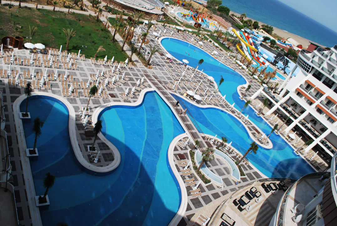 Schöner Pool auch zum Schwimmen Seaden Sea Planet Resort & Spa