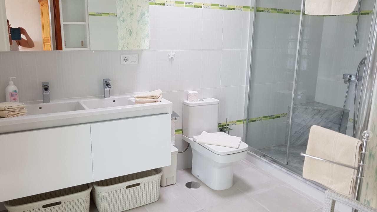 Zimmer IVV.SL Ferienhaus Vieja 9