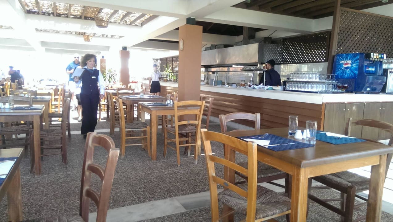 Service-Personal von der Taverne super freundlich Porto Bello Royal