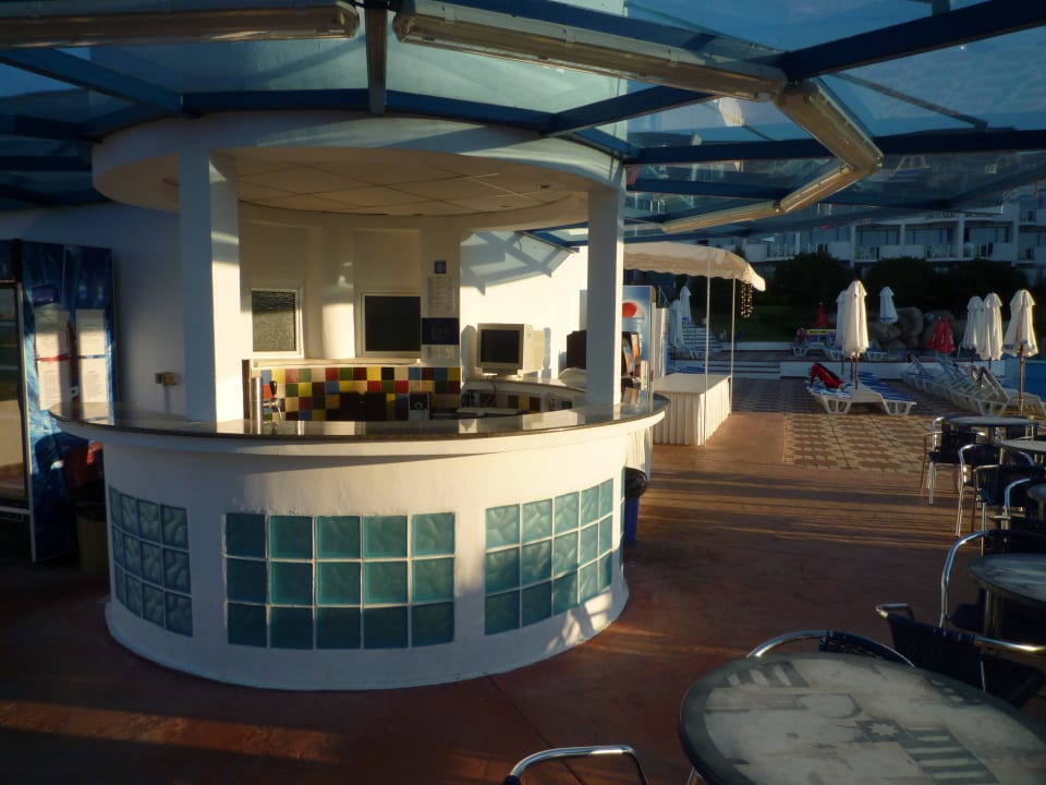 Poolbar Hotel Sineva Beach