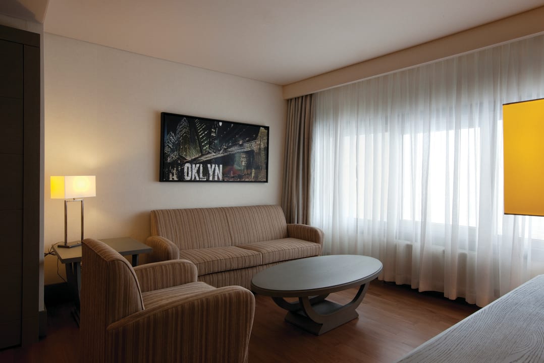 Wohnzimmer der Junior Suite Xanadu Snow White Hotel