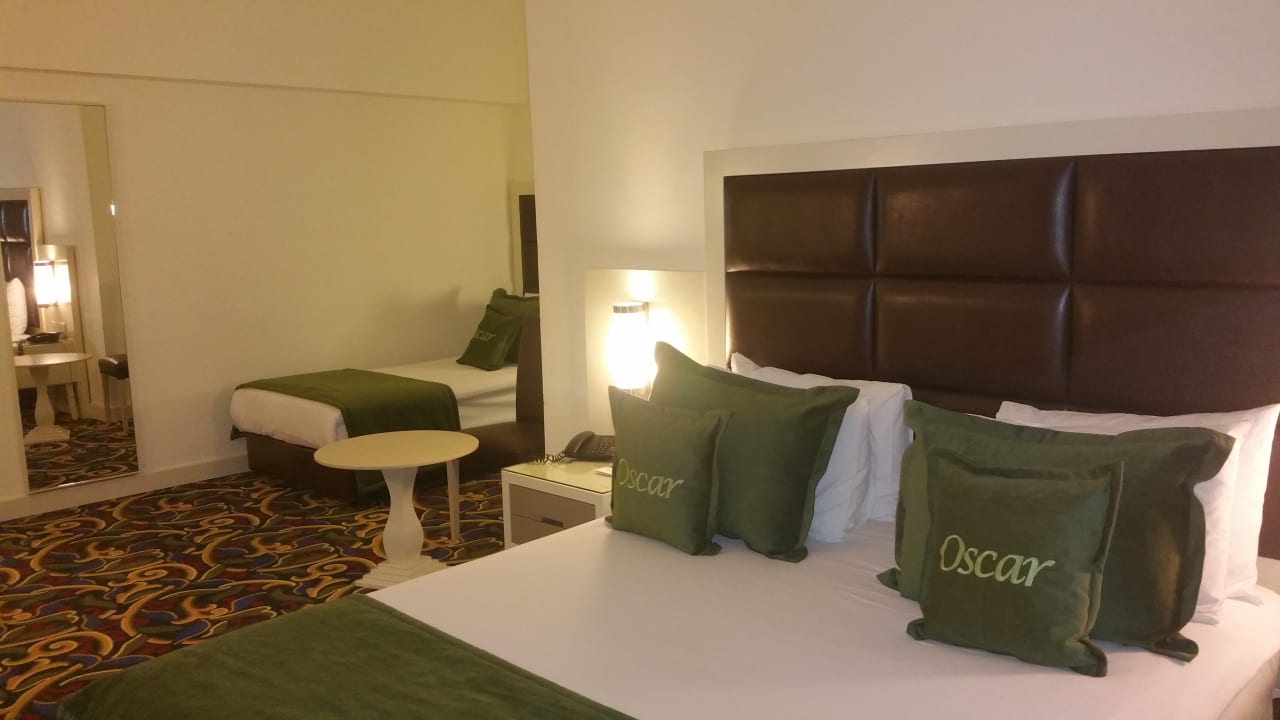 Zimmer Oscar Resort Hotel