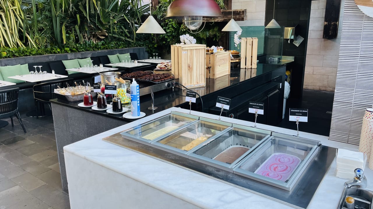 Gastro Salobre Hotel Resort & Serenity