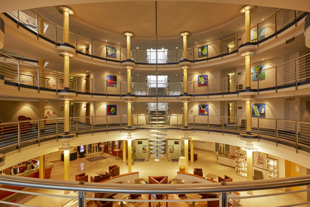 Lobby ACHAT Hotel Magdeburg