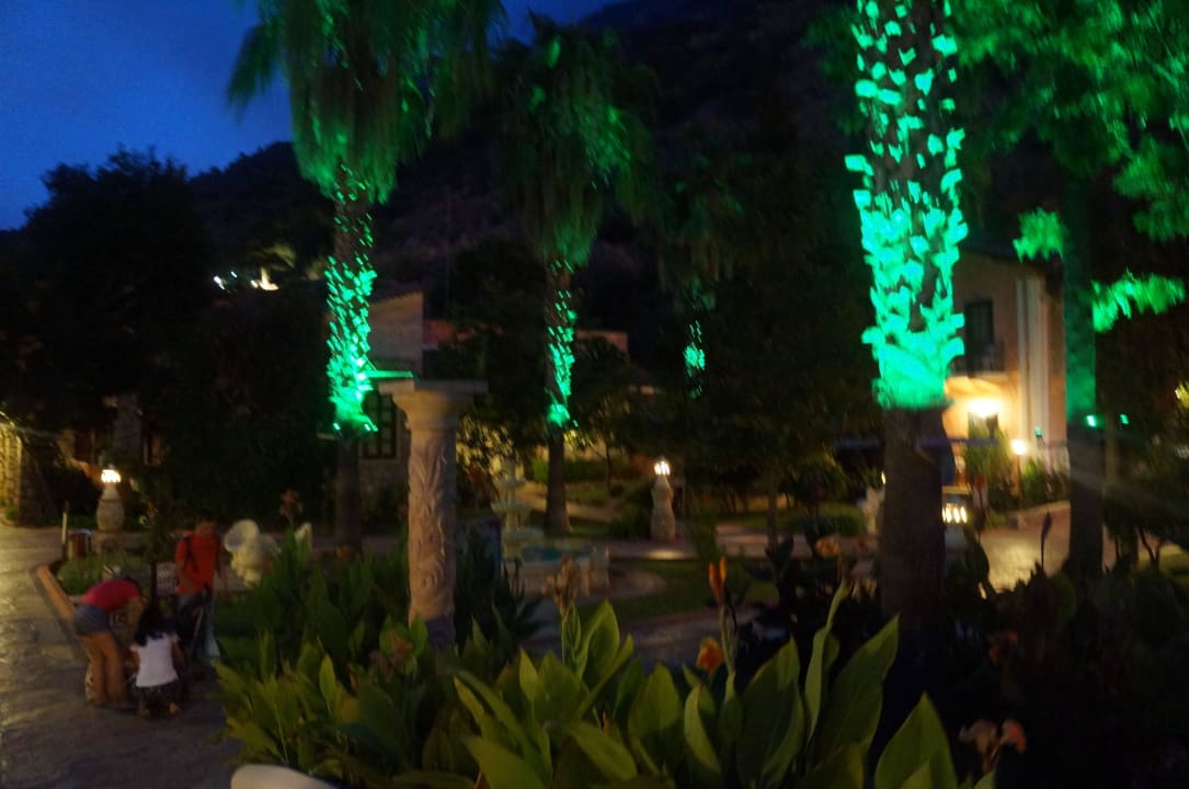 Вечер Ölüdeniz Beach Resort by Z Hotels