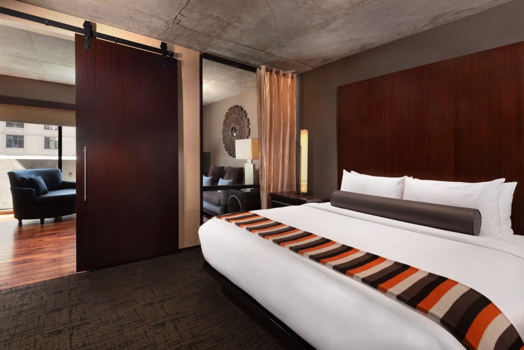 Zimmer Eurostars Magnificent Mile